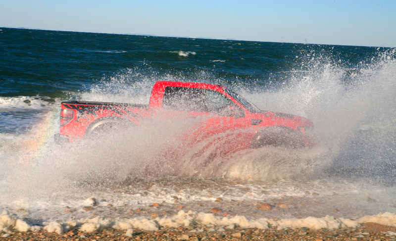 Illustration for article titled Hooning The Ford Raptor